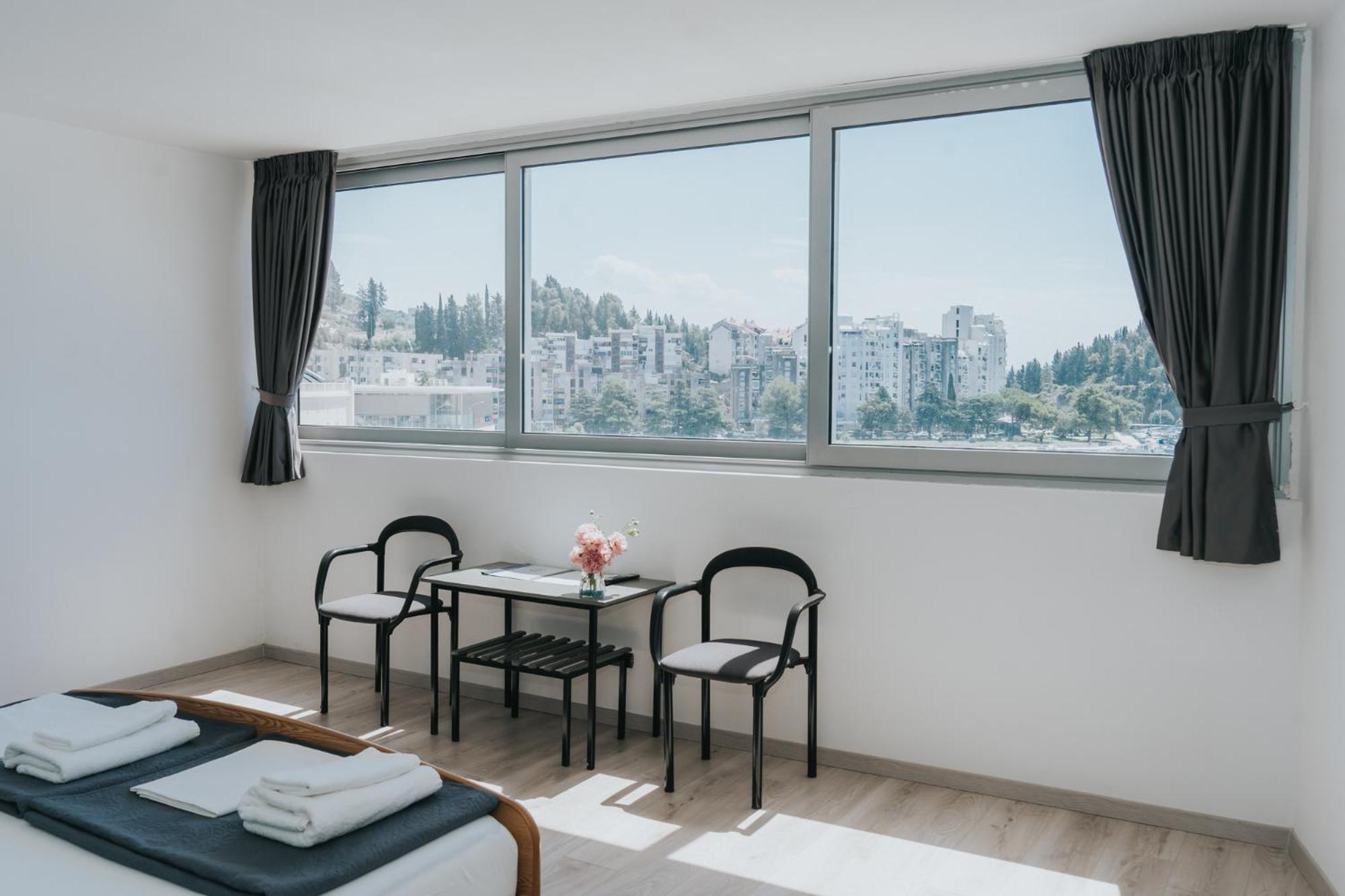פלוצ'ה Hotel Tolero מראה חיצוני תמונה